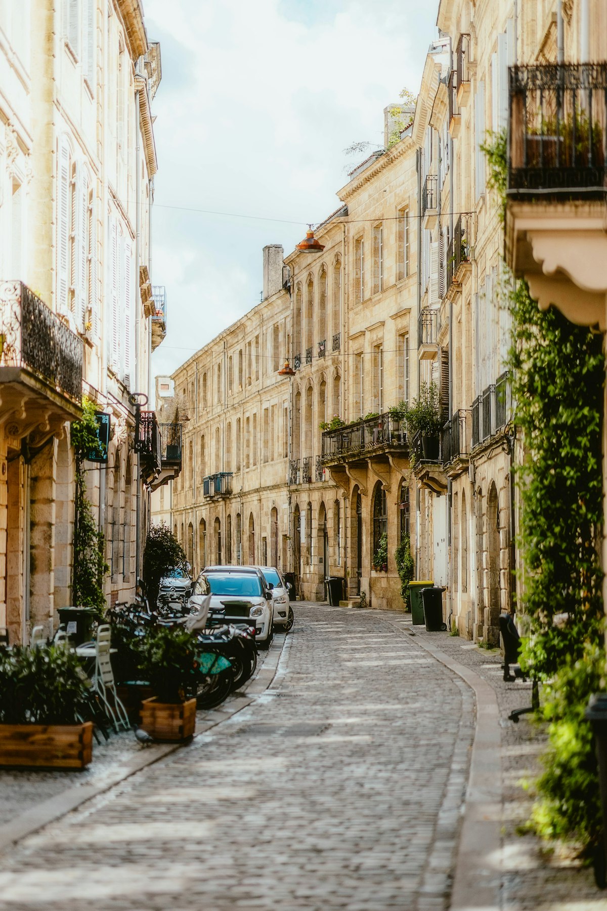 Facade of a residential building in Bordeaux